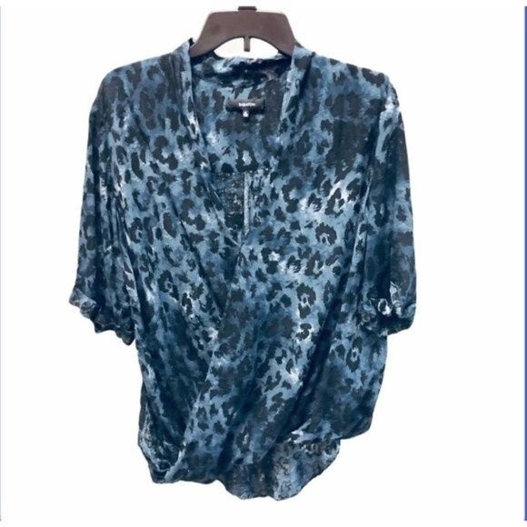 MOVING SALE Aritzia Babaton Animal Print Wrap Top XS - Picture 1 of 8